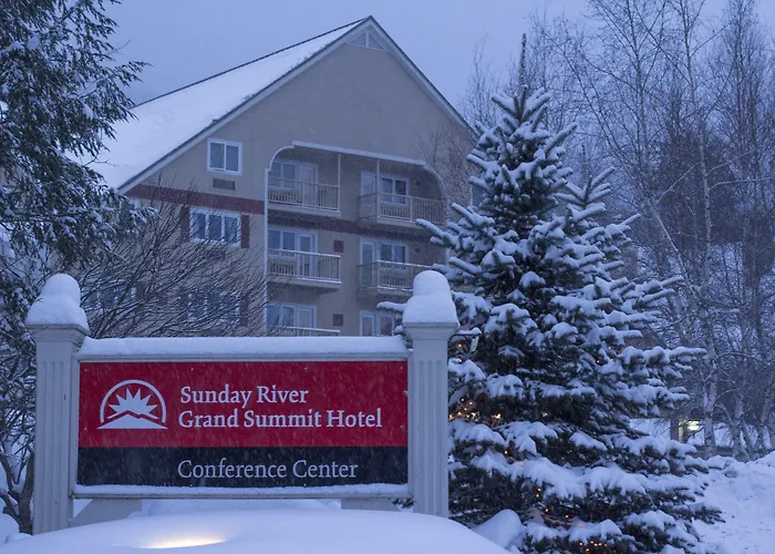 Grand Summit Hotel